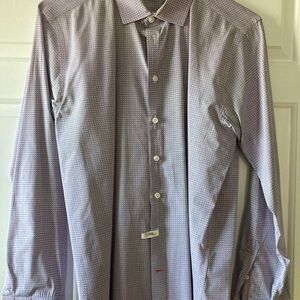 Men’s casual dress shirt, size 16. Like new, dry cleaned.